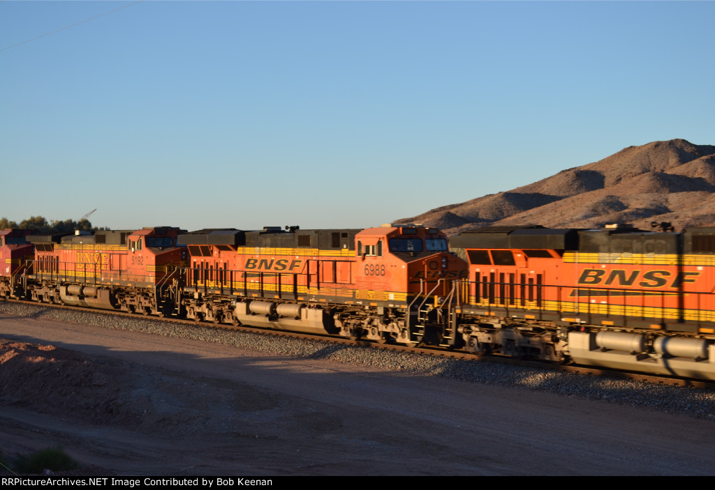 BNSF 6988